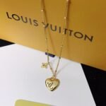 Louis Vuitton Blooming Heart Necklace Gold M02310 - Image 6