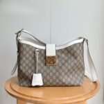 Gucci Padlock Gg Medium Shoulder Bag White 29Cm - Image 2