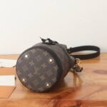 [Super Vip 1:1] Louis Vuitton Canoé Monogram Coated Canvas Brown 14Cm M83480 - Image 5