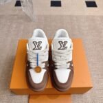 Louis Vuitton Lv Trainer Sneaker Marron 1Ahtlp - Image 3