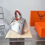 Hermes Birkin 25 Niloticus Crocodile Himalaya Blanc 25Cm - Image 5