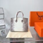 Hermes Birkin 25 Niloticus Crocodile Himalaya Blanc 25Cm - Image 3