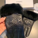 Chanel Cc Leather Rabbit Fur Gloves All Black - Image 6