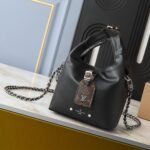 Louis Vuitton Atlantis MM Black 17Cm - Image 2