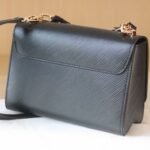 Louis Vuitton Lv Twist MM Handbag Black 23Cm - Image 5