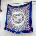 Gucci Interlocking G Floral Print Silk Carré Navy And Red 783157 3G001 4174 - Image 2