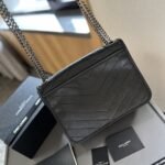 Saint Laurent Niki Medium In Vintage Leather Black 28Cm 6331580En041000 - Image 3