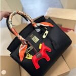 Hermès Birkin 30 Togo Leather Gold Hardware Black 30Cm - Image 2