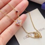 Louis Vuitton Color Blossom Bb Star Necklace Red Gold - Image 3