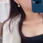 Louis Vuitton Iconic Heart Earrings Gold M02385 - Image 4