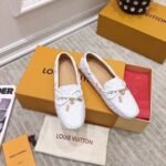 Louis Vuitton White Monogram Empreinte Leather Gloria Loafers - Image 5