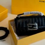 Fendi Baguette With Ff Clasp Black 18Cm 8Br600Anwrf1Cfj - Image 2