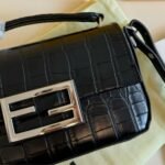 Fendi Baguette With Ff Clasp Black 18Cm 8Br600Anwrf1Cfj - Image 4