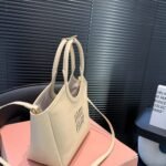 Miumiu Ivy Leather Tote Bag White 23Cm - Image 4