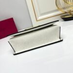 Valentino Garavani Vlogo Signature Grainy Wallet With White Black 22Cm - Image 7