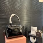 Miumiu Beau Naplak Patent Leather Bag Black 35Cm 5Bb117 Adnt F0002 V Mln - Image 2