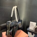 Miumiu Beau Naplak Patent Leather Bag Black 35Cm 5Bb117 Adnt F0002 V Mln - Image 4