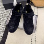 Chanel Short Boots Shearling Black G45940 B17918 94305 - Image 3
