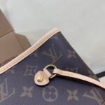 [Super Vip 1:1] Louis Vuitton Neverfull MM Monogram Canvas Cerise Red 31Cm M46987 - Image 5