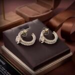Chanel Earrings Metal Diamantes And Glass Pearls Gold Crystal White Ab7146 B06732 Nf453 - Image 5