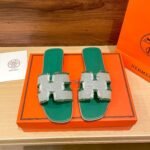 Hermes Oran Sandal Green H231095Z V1350 - Image 2
