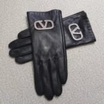 Valentino Garavani Vlogo Signature Black Leather Gloves - Image 3