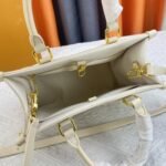 Louis Vuitton Onthego PM Monogram Pattern Beige 25Cm M46629 - Image 5