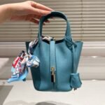 Hermes Picotin Lock 18 Bag Blue With Gold 18Cm - Image 2