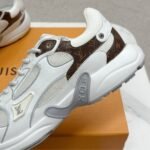 Louis Vuitton Lv Olympia Sneaker Blanc 1Ahoeu - Image 5