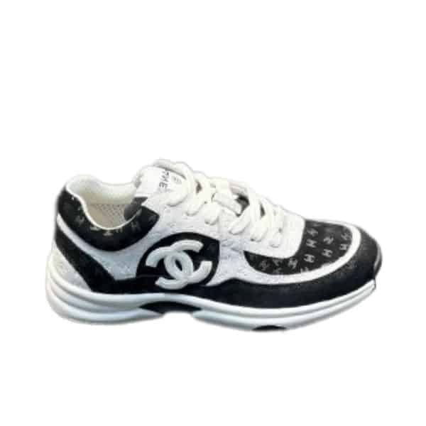 xr:d:DAFq60kf68c:135,j:852705389016332947,t:23080908 Chanel Cc Embossed Logo Suede Black White - Image 1
