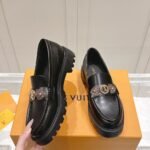 Louis Vuitton District Flat Loafer Black 1Aibyh - Image 6