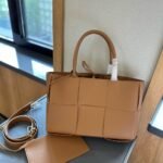 Bottega Veneta Small Arco Tote Camel 30Cm 652867Vcqc22593 - Image 2