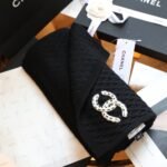 Chanel Cc Logo Patch Cashmere Scarf Black - Image 5