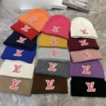 Louis Vuitton Only Lv Beanie Black - Image 4