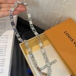 Louis Vuitton Monogram Tied Up Necklace Silver M00919 - Image 3