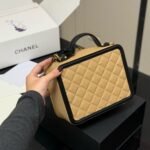 Chanel CC Filigree Medium Vanity Case Beige 21Cm - Image 6