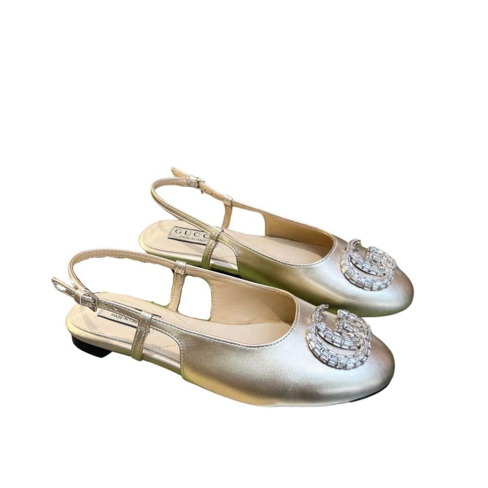 xr:d:DAFy0M-Gj-4:447,j:6546390783455672915,t:23111003 Gucci Gg Crystal Slingback Silver - Image 1