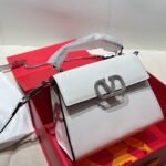 Valentino Garavani Vsling Crystal Embellished Leather Handbag White 18Cm - Image 2