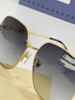 Gucci Square Frame Sunglasses Gold Metal Frame ‎648494 I3330 8012 - Image 3