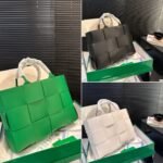 Bottega Veneta Arco Tote Black 37Cm 729244Vb1K08480 - Image 3