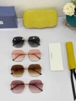 Gucci Square Frame Sunglasses Gold Metal Frame ‎648494 I3330 8012 - Image 4