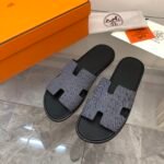 Hermes Izmir Sandal Noir Blanc H231806Zh11390 - Image 7