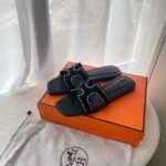 Hermes Oran Sandal Noir H232161Zv02350 - Image 3