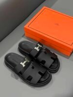 Hermes Chypre Sandal H Logo Silver Hardware Black - Image 2