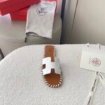 Hermès Oran Sandals Stitching In Brown And White - Image 4