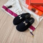 Hermès Go Mule H Sandal In Black - Image 2