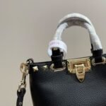 Valentino Rockstud Crossbody Pouch In Grainy Calfskin Black 16Cm 5W2P0W31Vsh 0No - Image 5