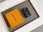 Louis Vuitton Discovery Compact Wallet Black 9Cm M67630 - Image 2