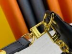 Louis Vuitton Loop Baguette Bag Black 23Cm M22591 - Image 5