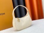 Louis Vuitton Mini Moon White 20Cm M82519 - Image 3